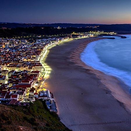 Light Wave Nazare Center 50M Beach Buitenkant foto